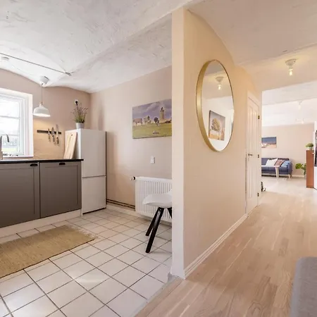 Hawbakken - Hele Huset *